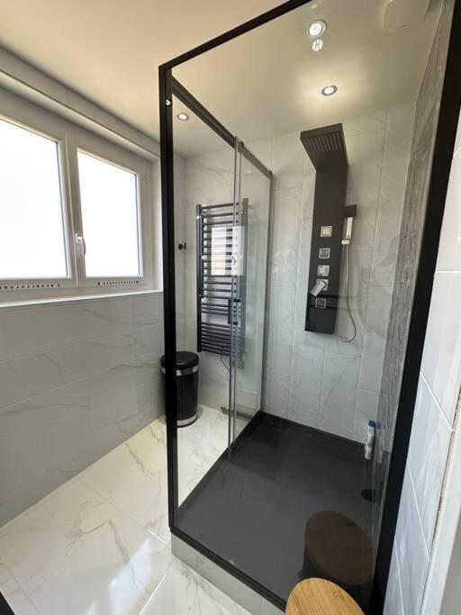 Appt De Standing Centre Ville Tarbes Exterior foto